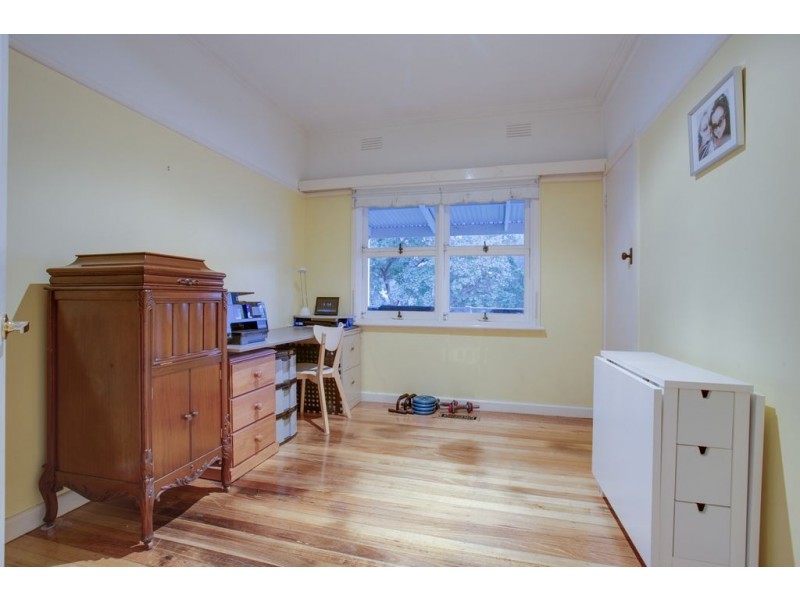 18 Byrne Road, Bayswater North VIC 3153