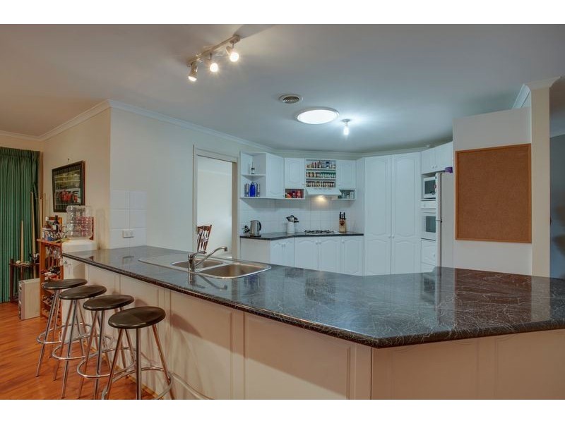 31 Snowgum Drive, Kilsyth South VIC 3137