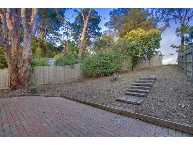 2B Newton Street, Ferntree Gully VIC 3156