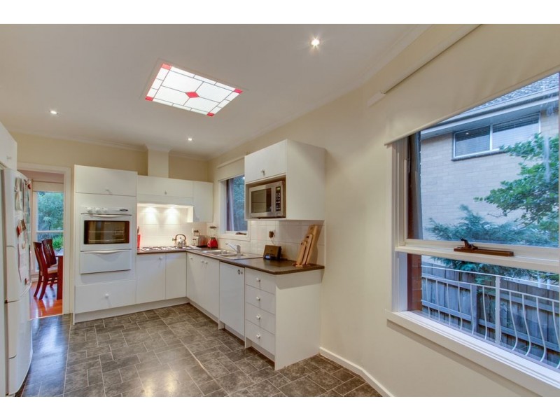 39 Eastfield Road, Croydon VIC 3136