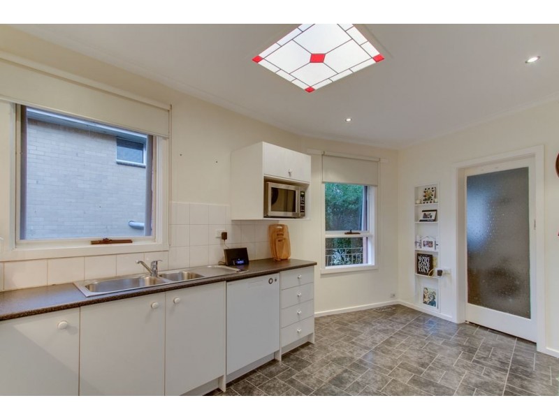 39 Eastfield Road, Croydon VIC 3136