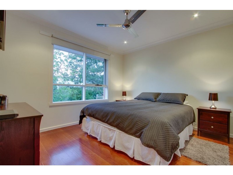 39 Eastfield Road, Croydon VIC 3136