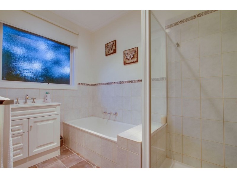 39 Eastfield Road, Croydon VIC 3136