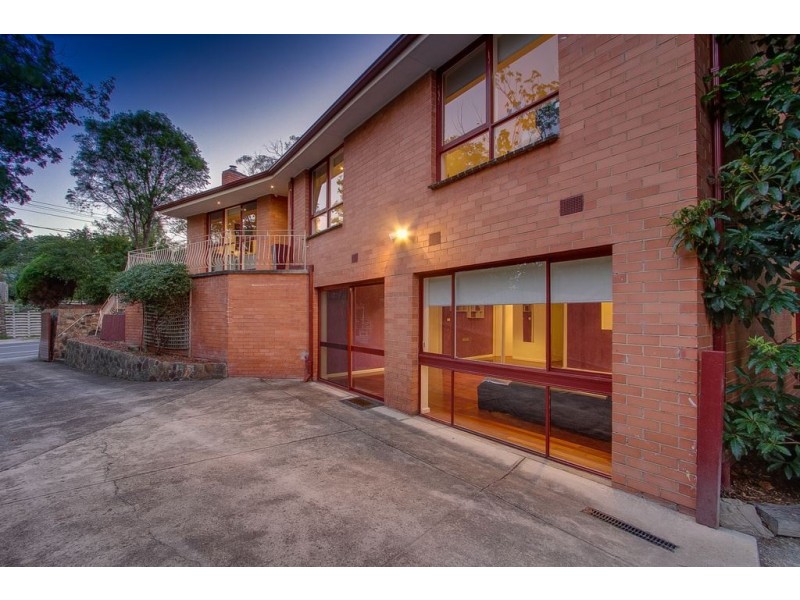 39 Eastfield Road, Croydon VIC 3136