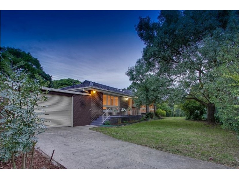 11 Dinsdale Road, Boronia VIC 3155