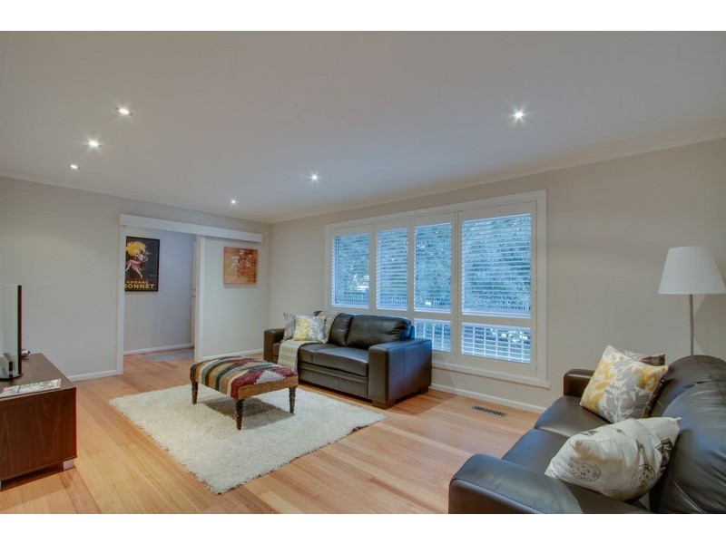 11 Dinsdale Road, Boronia VIC 3155