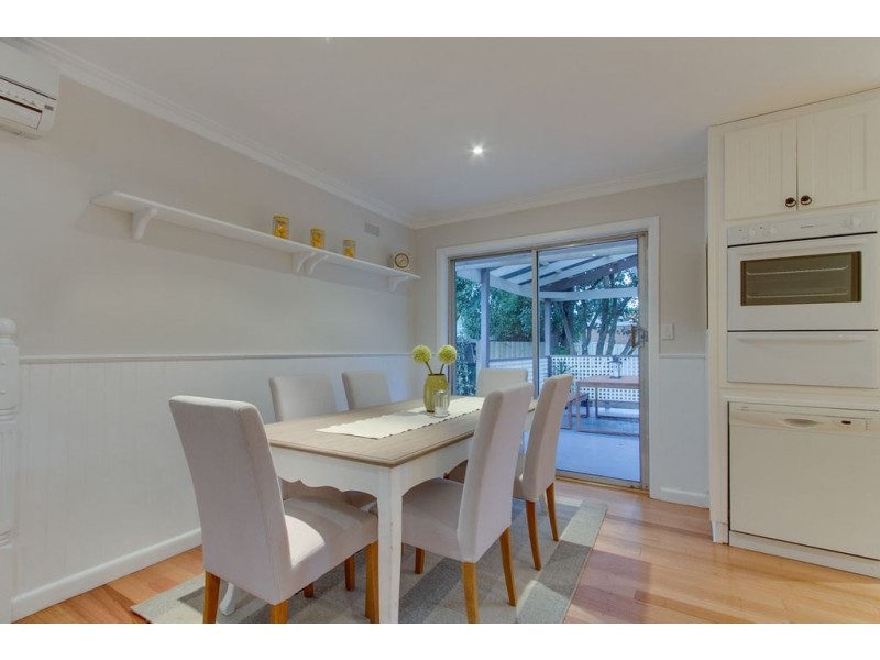 11 Dinsdale Road, Boronia VIC 3155