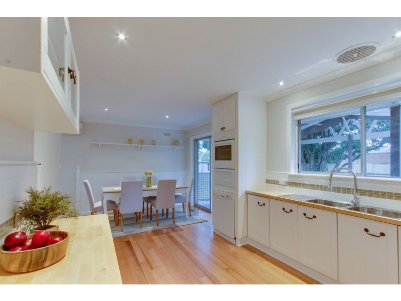 11 Dinsdale Road, Boronia VIC 3155