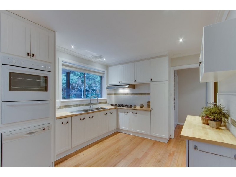 11 Dinsdale Road, Boronia VIC 3155