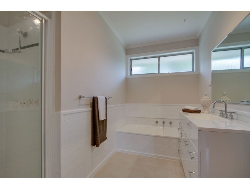 11 Dinsdale Road, Boronia VIC 3155