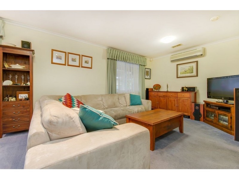 10 Cinerea Avenue, Ferntree Gully VIC 3156