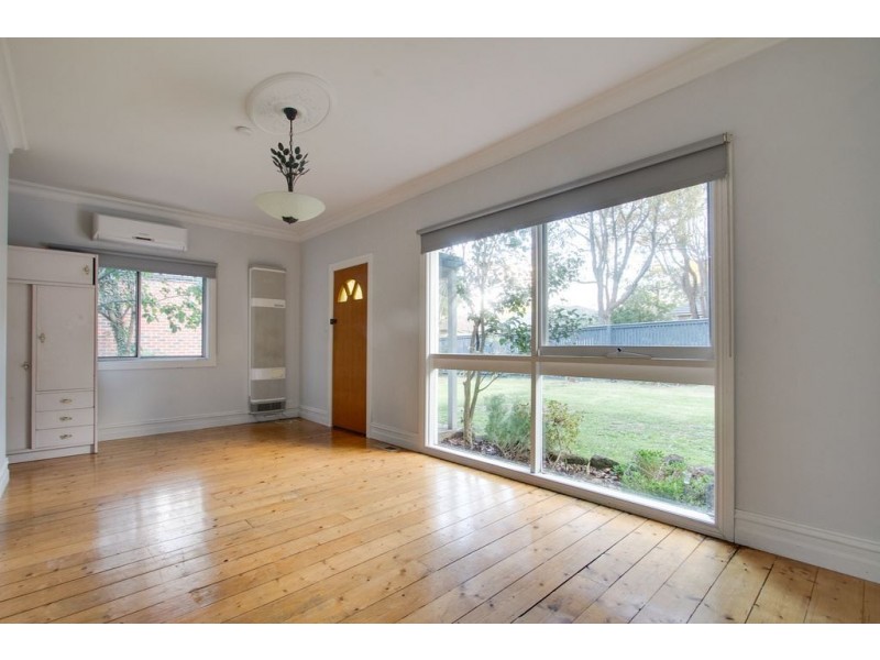 1/2 Parry Street, Croydon VIC 3136