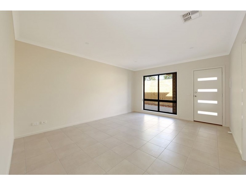 2/15 Woodmason Road, Boronia VIC 3155