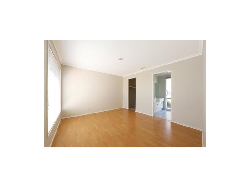 10 Sandy Wynd, Kilsyth South VIC 3137