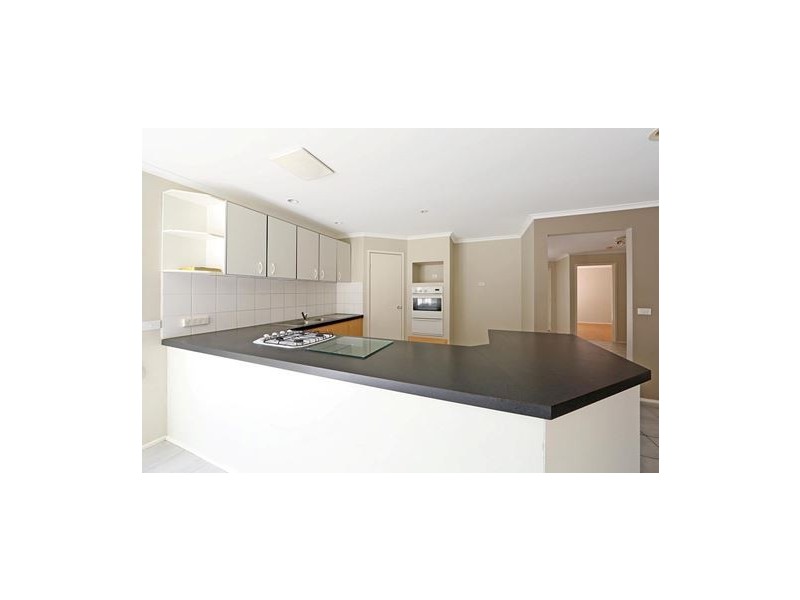 10 Sandy Wynd, Kilsyth South VIC 3137