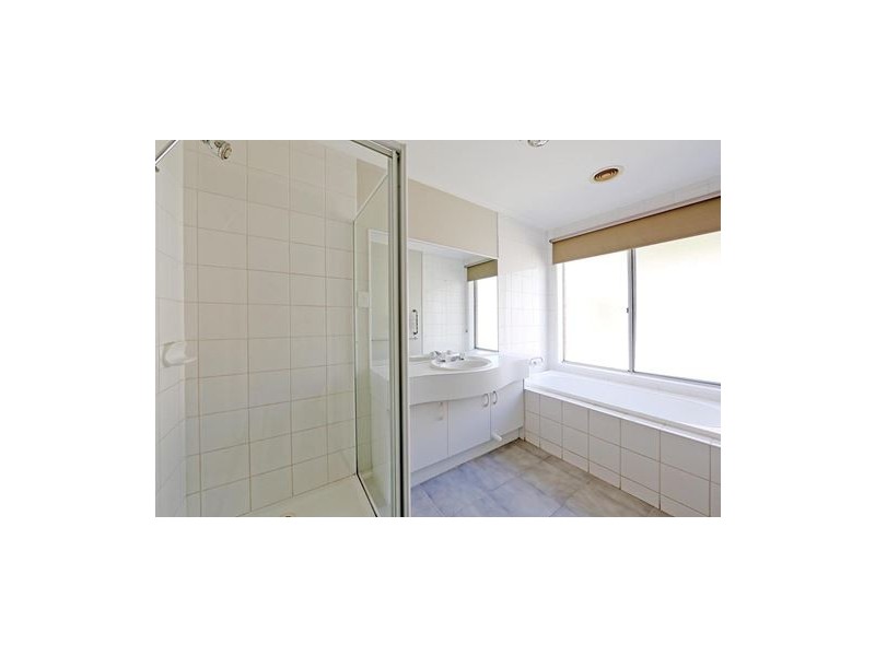 10 Sandy Wynd, Kilsyth South VIC 3137