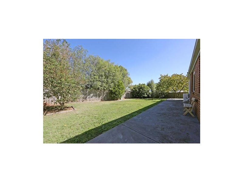 10 Sandy Wynd, Kilsyth South VIC 3137