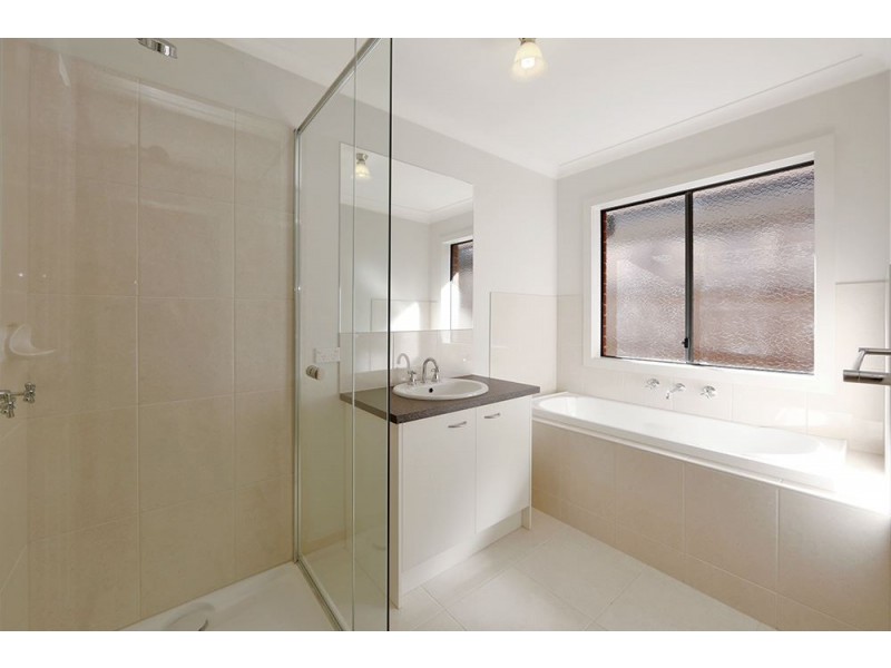 2/66 Stewart Steet, Boronia VIC 3155