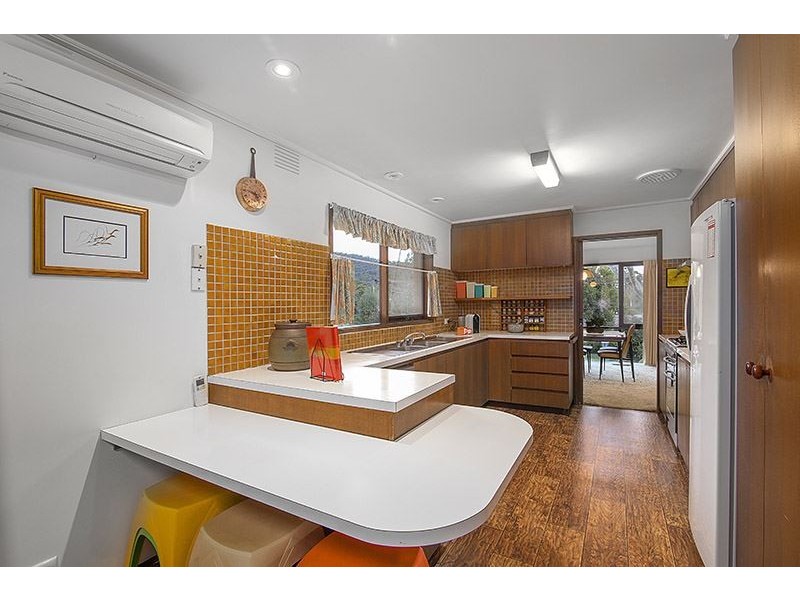 27 Democrat Drive, The Basin VIC 3154