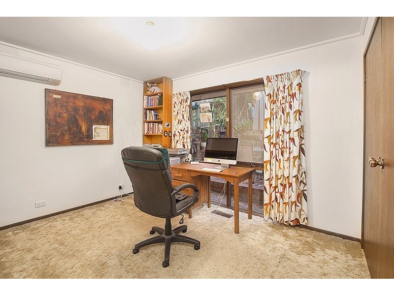 27 Democrat Drive, The Basin VIC 3154