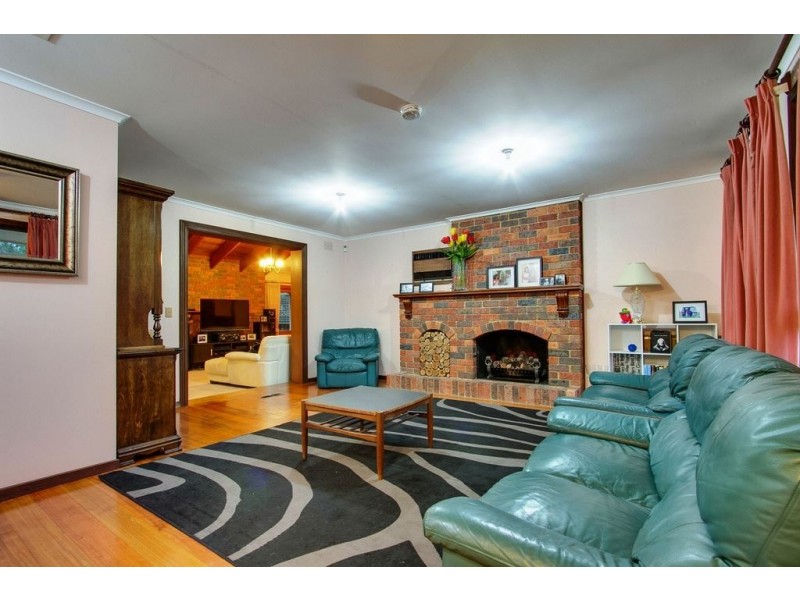 2 Edgeware Court, Wantirna VIC 3152