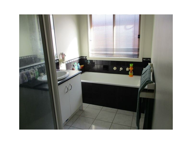 10 Angel Close, Narre Warren South VIC 3805