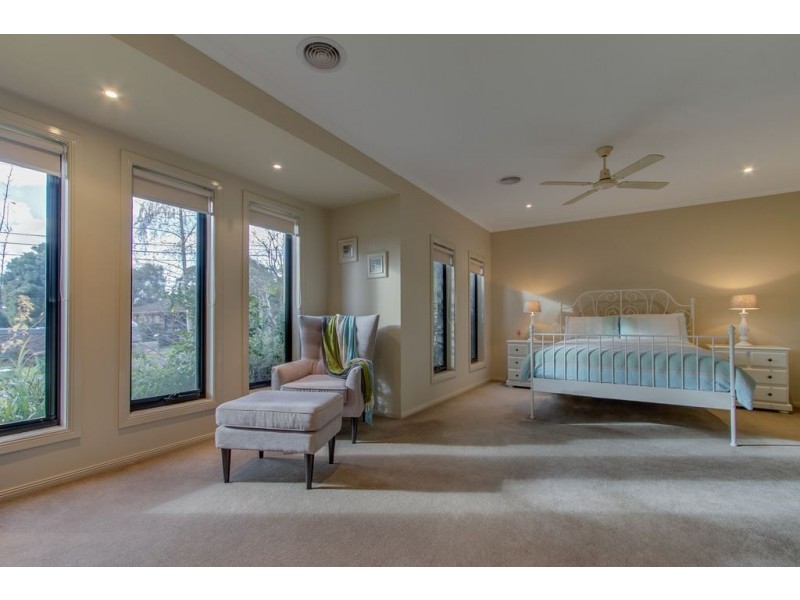 16 Mercia Avenue, The Basin VIC 3154