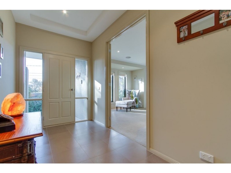 16 Mercia Avenue, The Basin VIC 3154