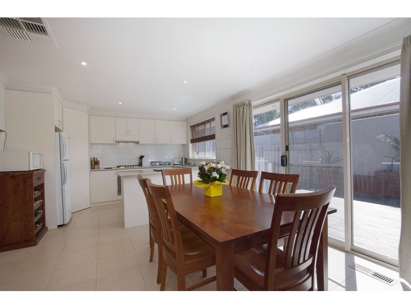 2/45 Tulip Crescent, Boronia VIC 3155