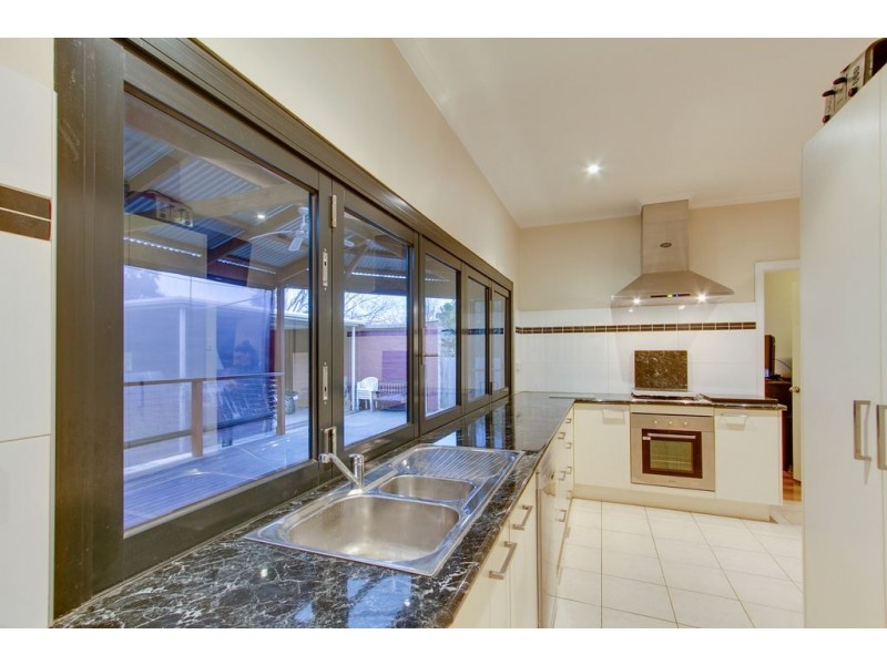 63 Hamilton Road, Bayswater North VIC 3153