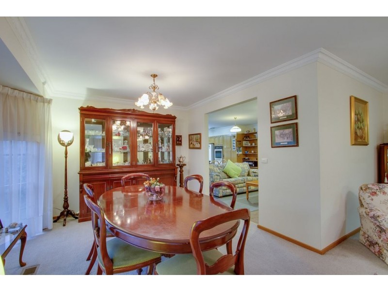 38 Linsley Way, Wantirna VIC 3152