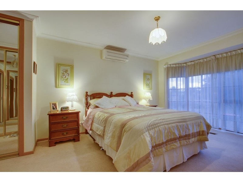 38 Linsley Way, Wantirna VIC 3152