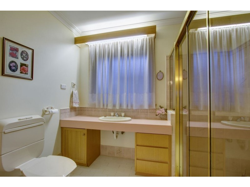 38 Linsley Way, Wantirna VIC 3152