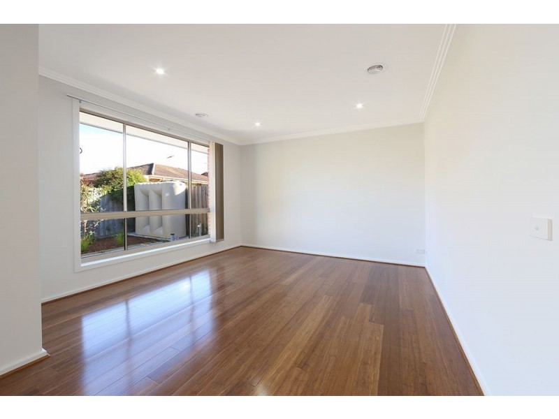 3/9 White Avenue, Bayswater North VIC 3153