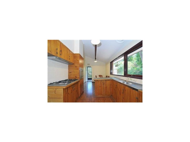 18 Earl Street, Upwey VIC 3158