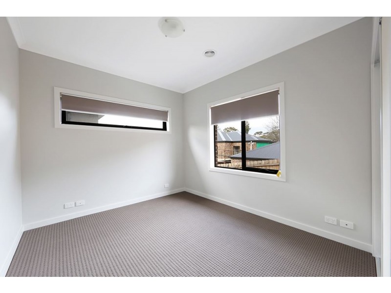 2/9 Humber Road, Croydon North VIC 3136