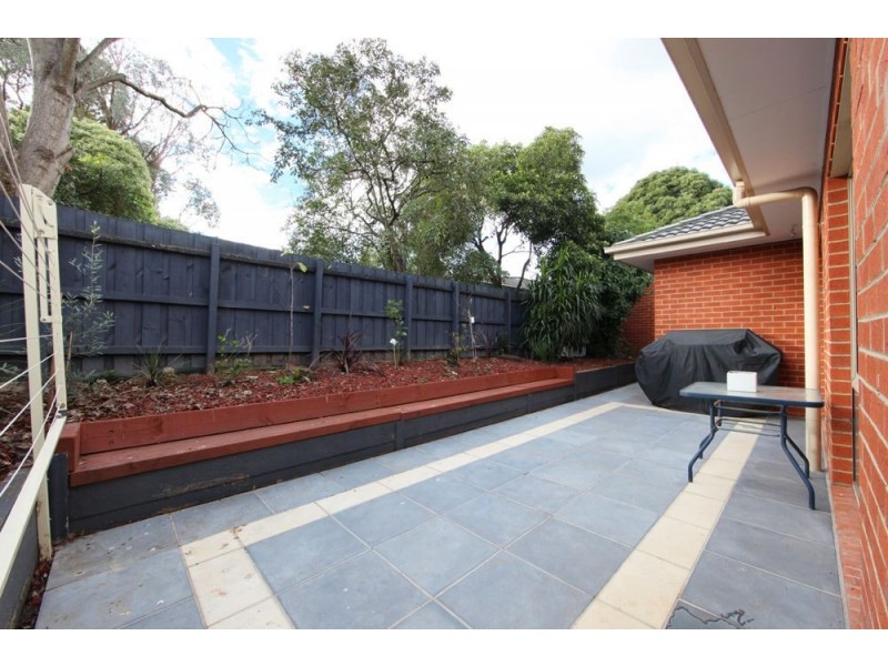 2/6 Berkley Street, Wantirna South VIC 3152