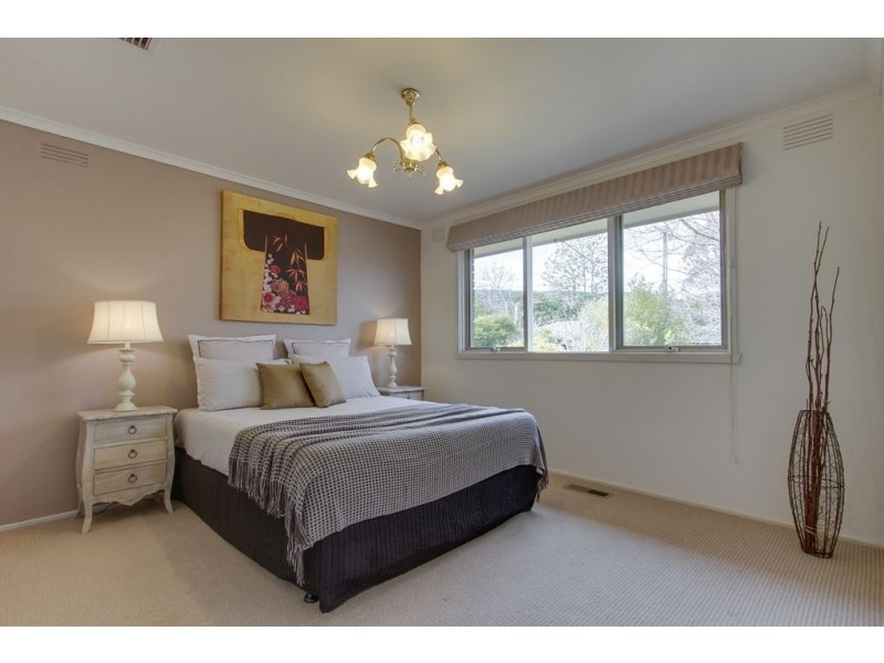 8 Helene Court, Boronia VIC 3155