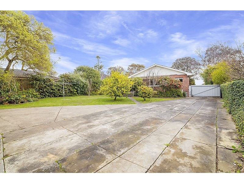 5 Duncan Avenue, Boronia VIC 3155