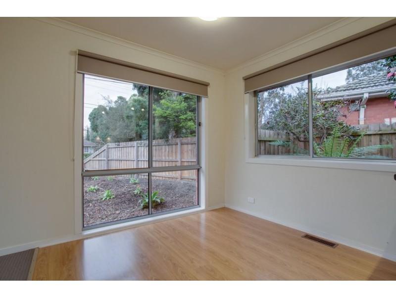 72 Rickards Avenue, Knoxfield VIC 3180