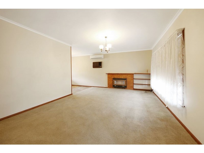111 Eastfield Road, Croydon South VIC 3136
