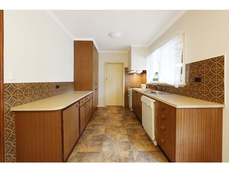 111 Eastfield Road, Croydon South VIC 3136