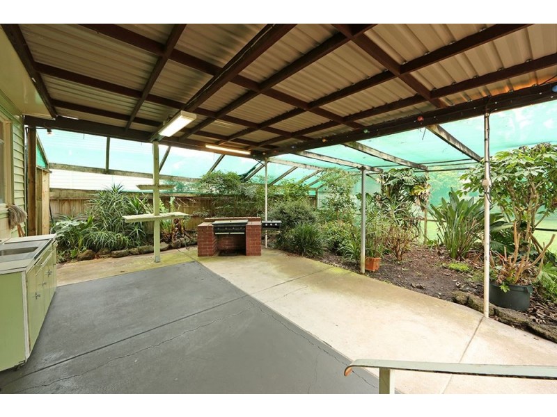 111 Eastfield Road, Croydon South VIC 3136