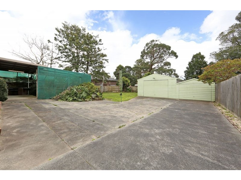 111 Eastfield Road, Croydon South VIC 3136