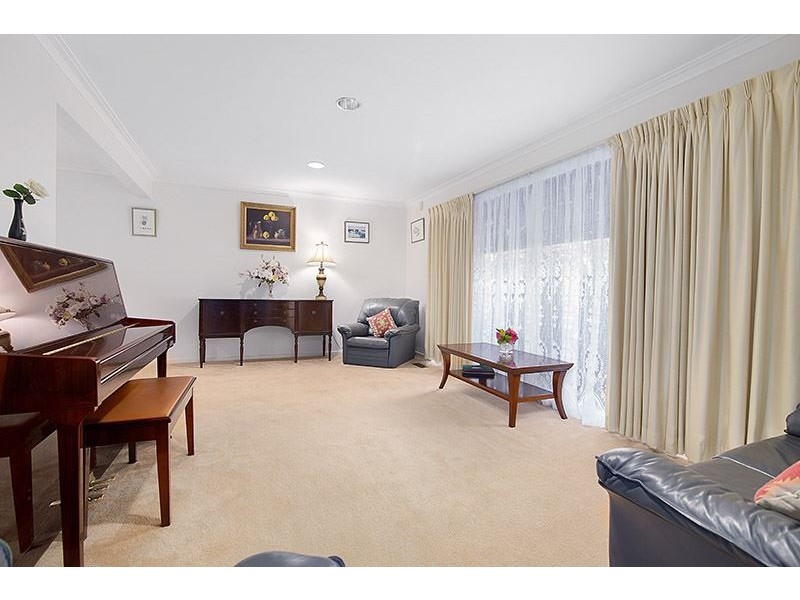 25 Castlewood Drive, Boronia VIC 3155