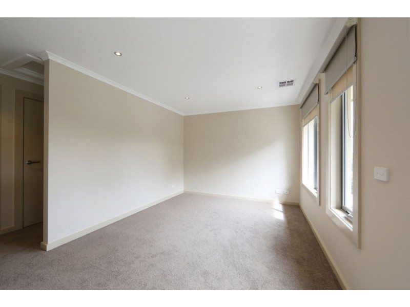 1/34 Devenish Road, Boronia VIC 3155