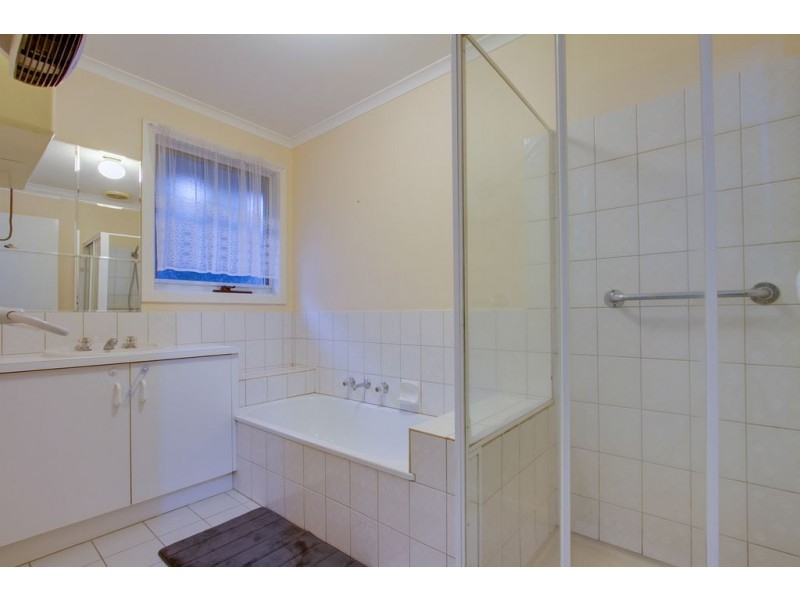 31 Beresford Drive, Boronia VIC 3155