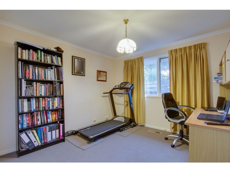 31 Beresford Drive, Boronia VIC 3155