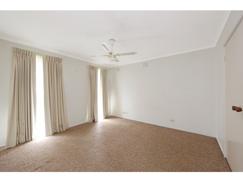 2/77 Lancaster Road, Mooroolbark VIC 3138