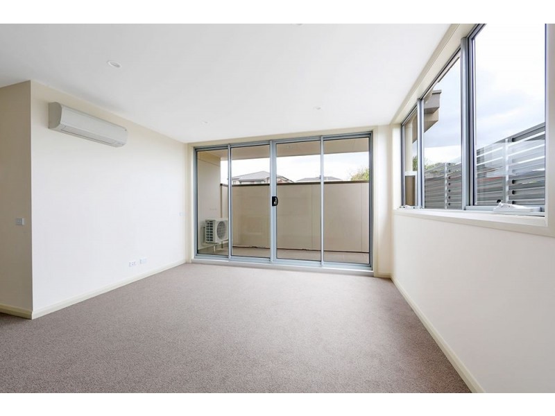 102/6 Oak Avenue, Boronia VIC 3155